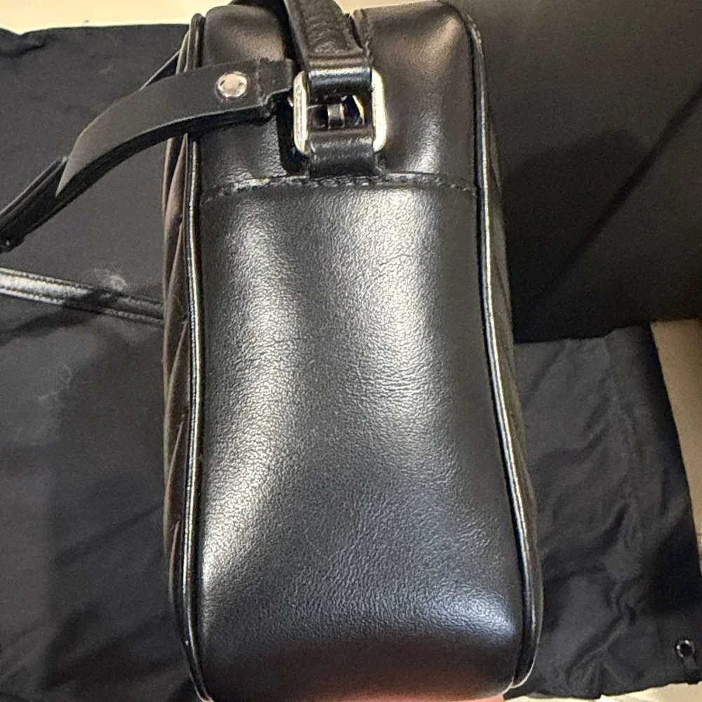 Authentic Saint Laurent Black Quilted Camera Crossbody Bag - Picture 10 of 12